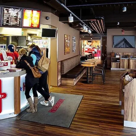 考尼维尔塔索考斯经典酒店 酒店 伊萨尔米